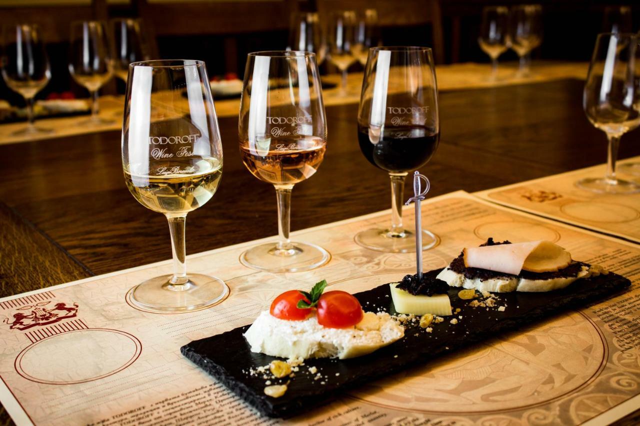 Todoroff Wine Residence Brestovica  ภายนอก รูปภาพ